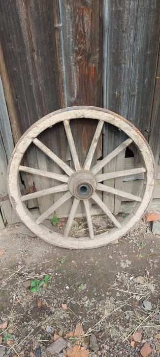 Koła drewniane od wozów konnych 6 sztuk