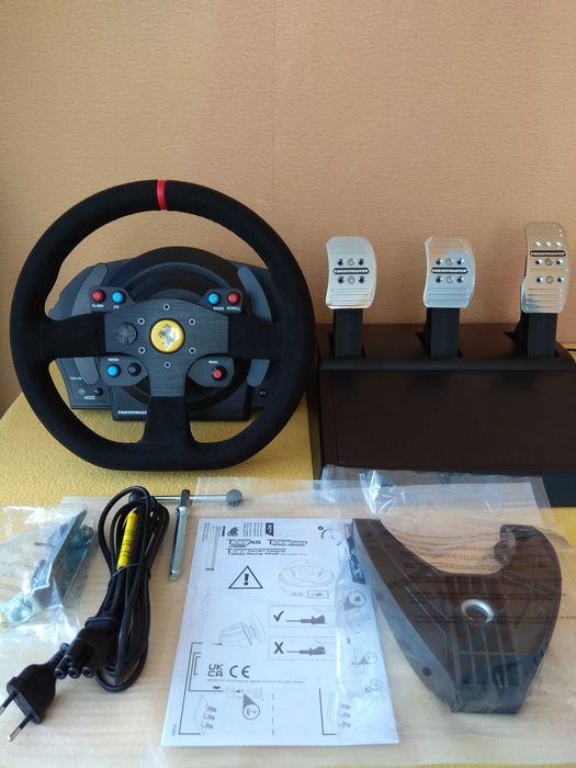 Руль Thrustmaster T300 Alcantara Edition