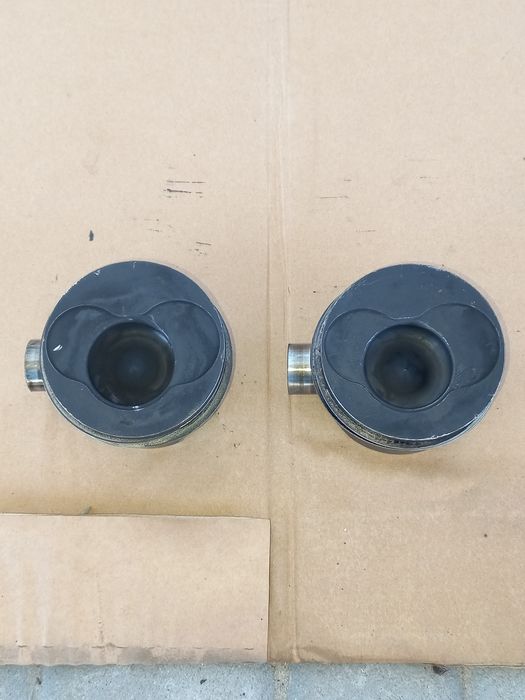 Продам поршня до двигуна атомобілівVW Skoda  audi зтип двигуна BMP 2.0