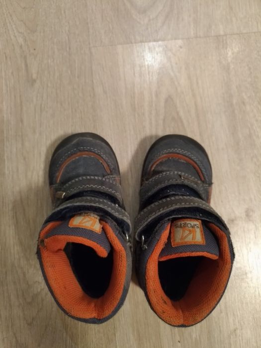 Buciki dla dziecka r.21