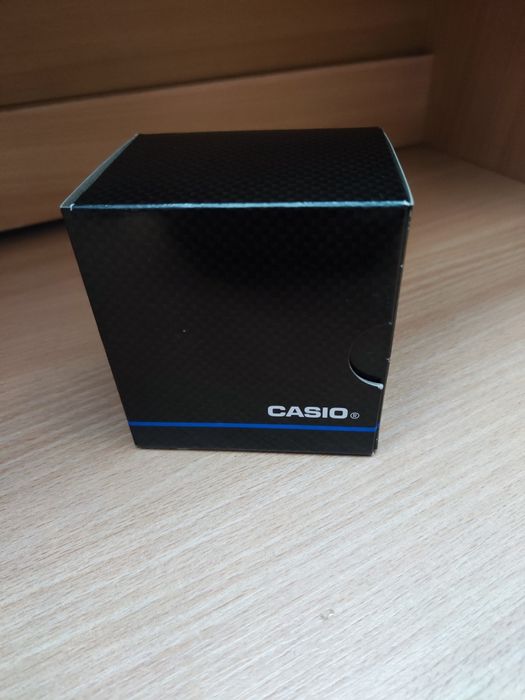 Zegarek casio srebrny