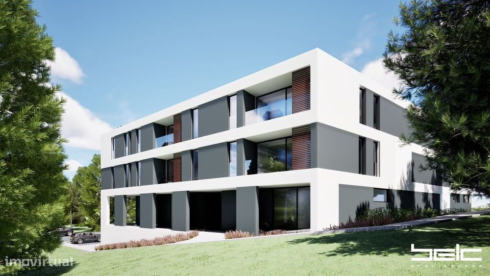 Apartamento T2 em Estômbar e Parchal de 92,00 m2