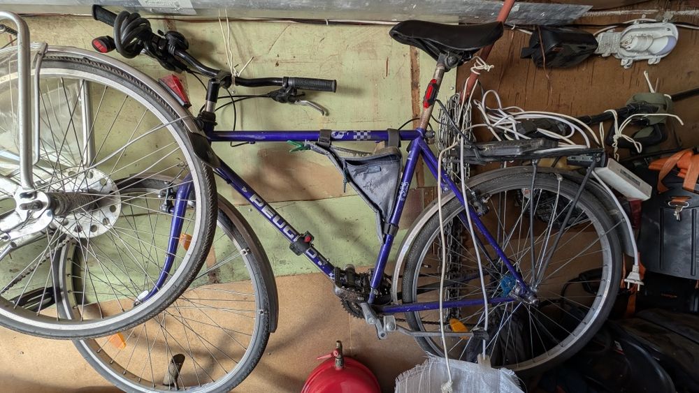 Надійний легкий міський велосипед