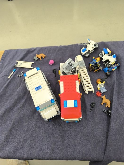 Lego viaturas / figuras