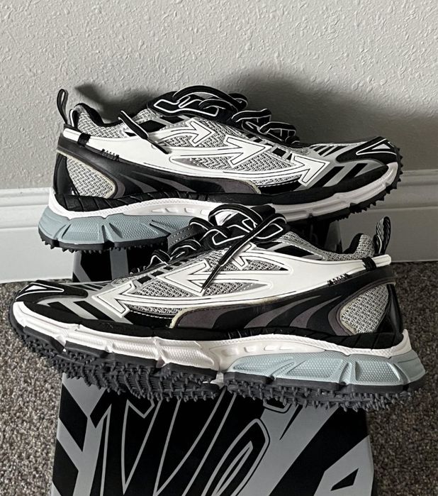 Off White Be Right Back