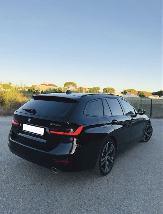BMW 330e Touring Plug-in Hybrid 292 cv