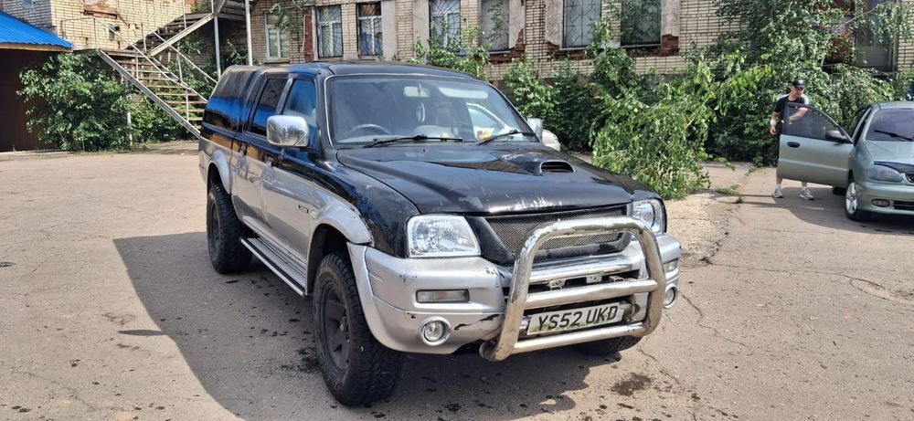 Mitsubishi L 200, 2003