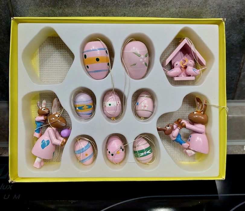 Игрушки новый год и пасха