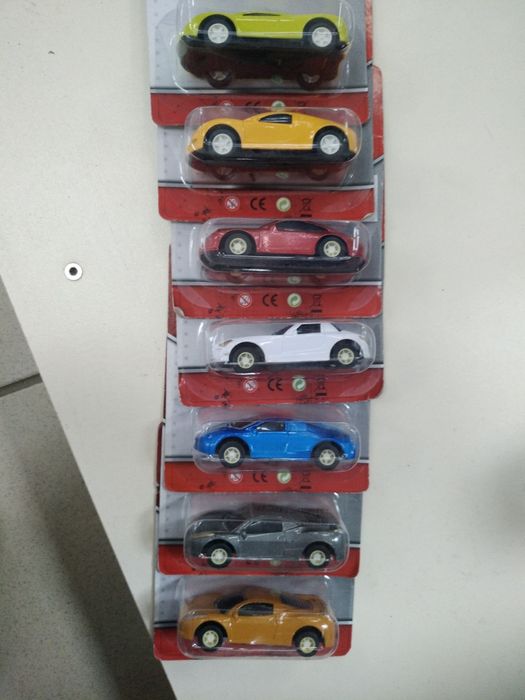 Машинка металева