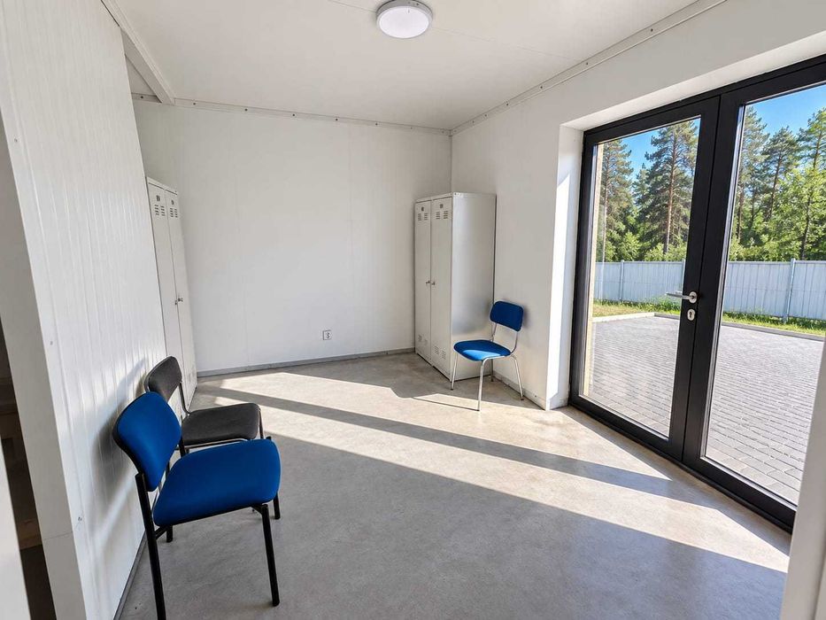 Hala 300m2 do Wynajęcia po remoncie, WC, Biuro, ogrzewanie, instalacje