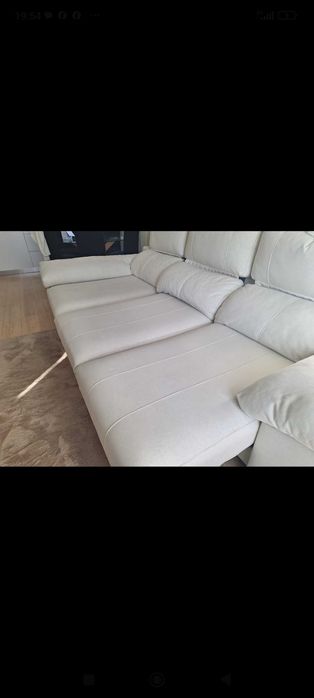 Sofá de qualidade com chaise long