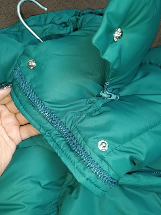 Зимовий пуховік ,дуже теплий! Купляла за 3500.