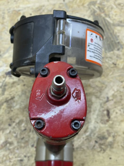 Gwoździarka pneumatuczna