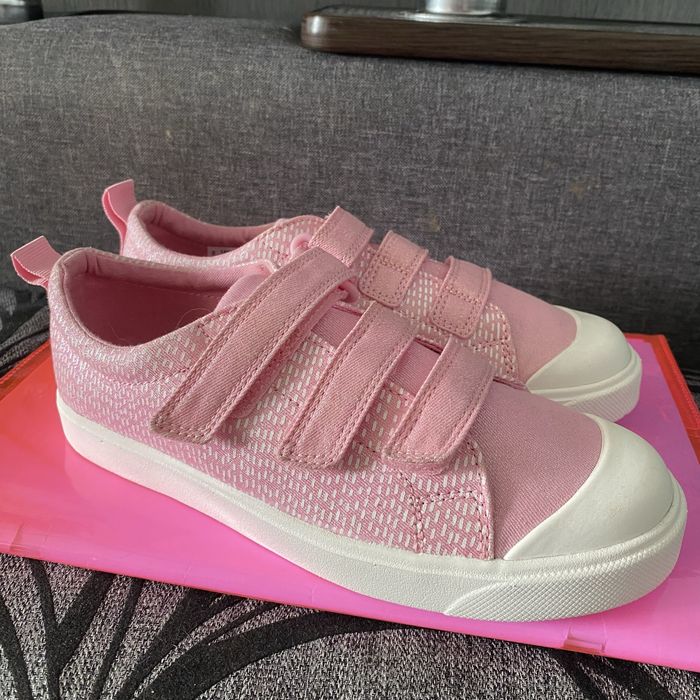 Макосини кросівки Clarks  р-р 2,5 наш 33-34 та Vans р-р 32,5