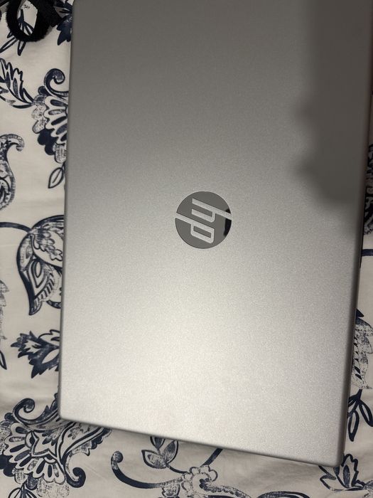 computador HP Intel Core i3 N305 15.6”