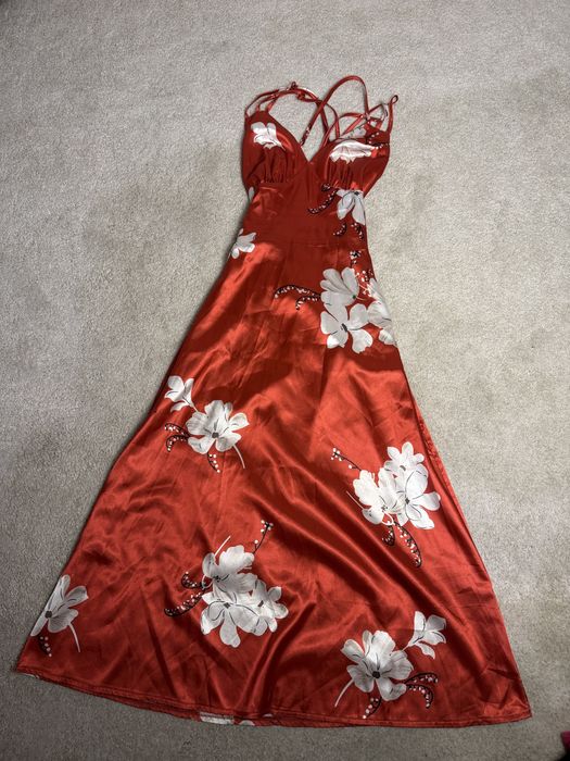 Vestido de seda NOVO