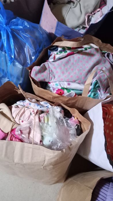 Paka ubrań dla dziewczynki rozmiar 98