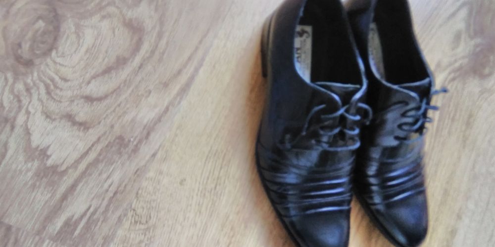 Buty lakierki nowe