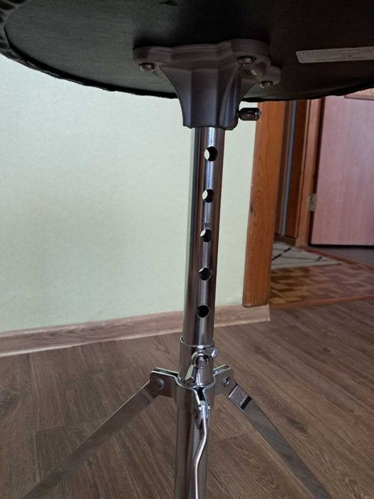 Барабанний стул для гри