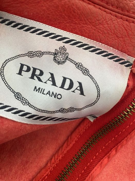 Косуха куртка Prada