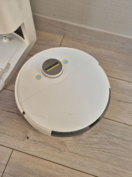 Продам робот - пилосос Karcher RCV 5 base