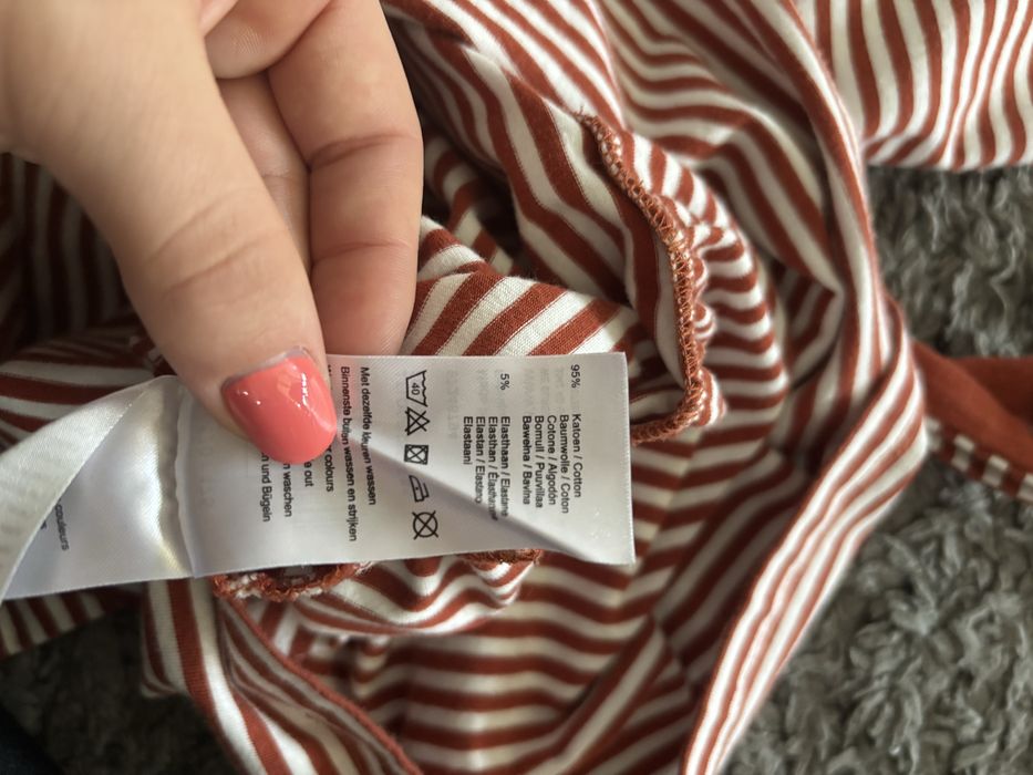 Sukienka paski 170 / 176