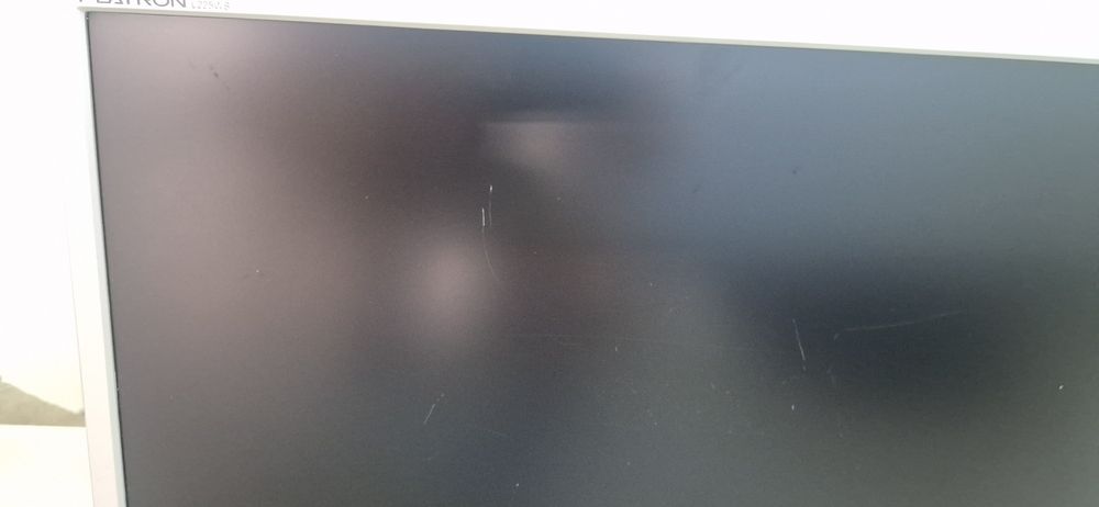 Monitor LG L225WS