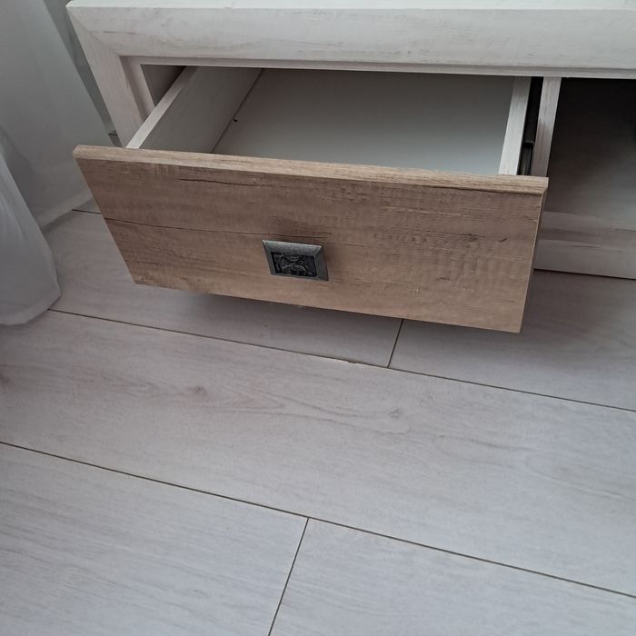 Тумба -комод под телевизор.