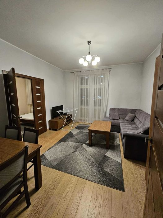 Dwa pokoje z balkonem w centrum Gdyni (umowa do 15.06)