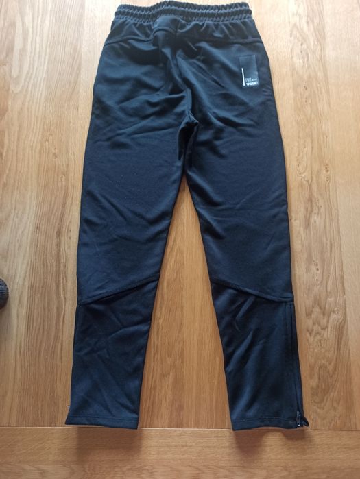 Spodnie dresowe chłopięce 134/140