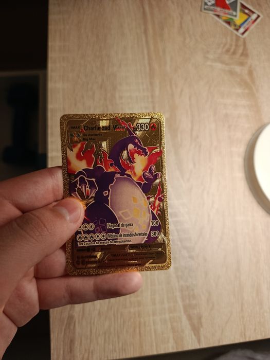 Pokémon Charlie zad Vmax