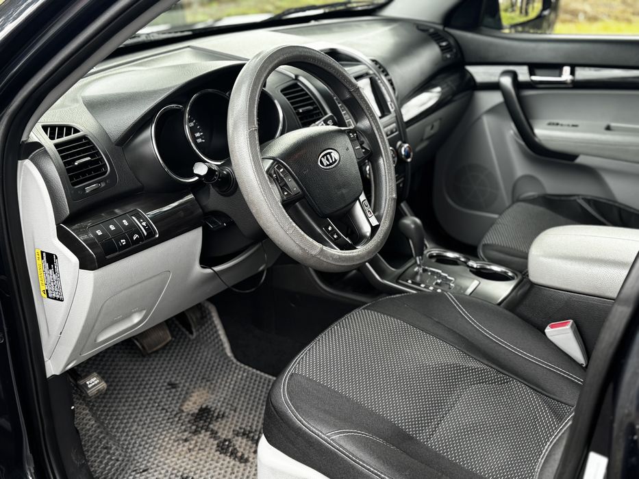 Продам Kia Sorento