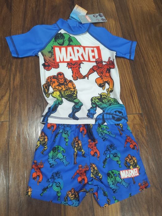 Nowy strój kąpieolowy szorty+koszulka Marvel, ok.2 latka
