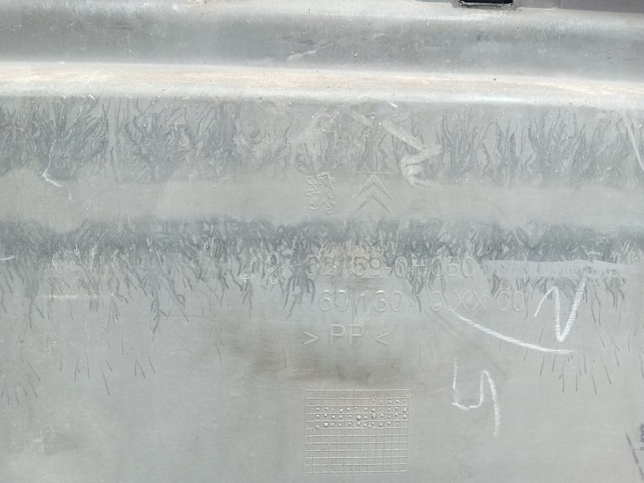Pára-choques trás PEUGEOT 107