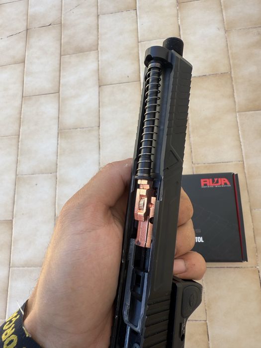 Glock EXA com material