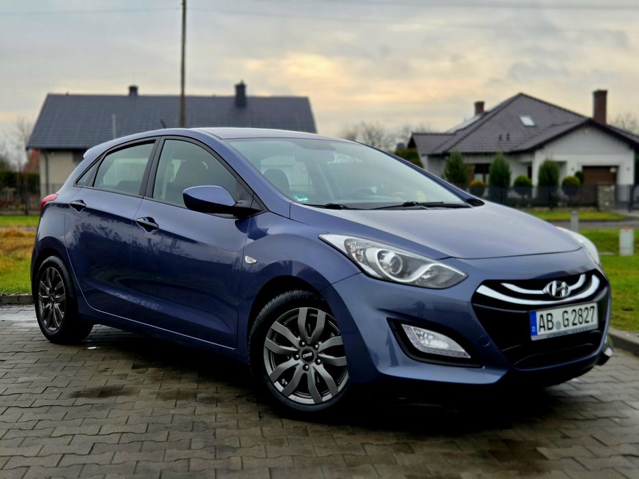 Hyundai i30 1.4 Benzyna 2013 rok. Doskonały stan ** ZAMIANA **
