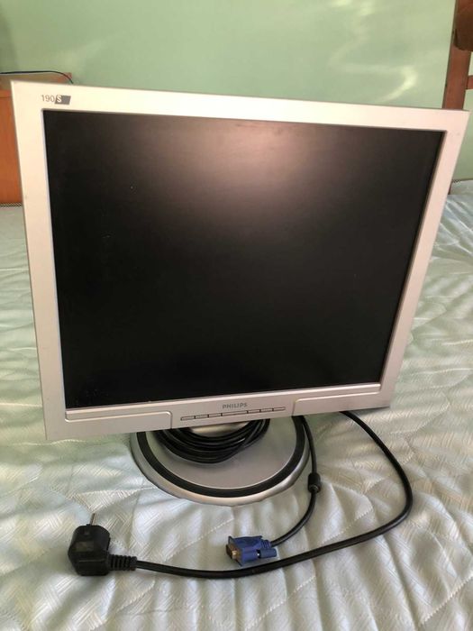 Монитор Philips HNS7190T (19 дюймов)