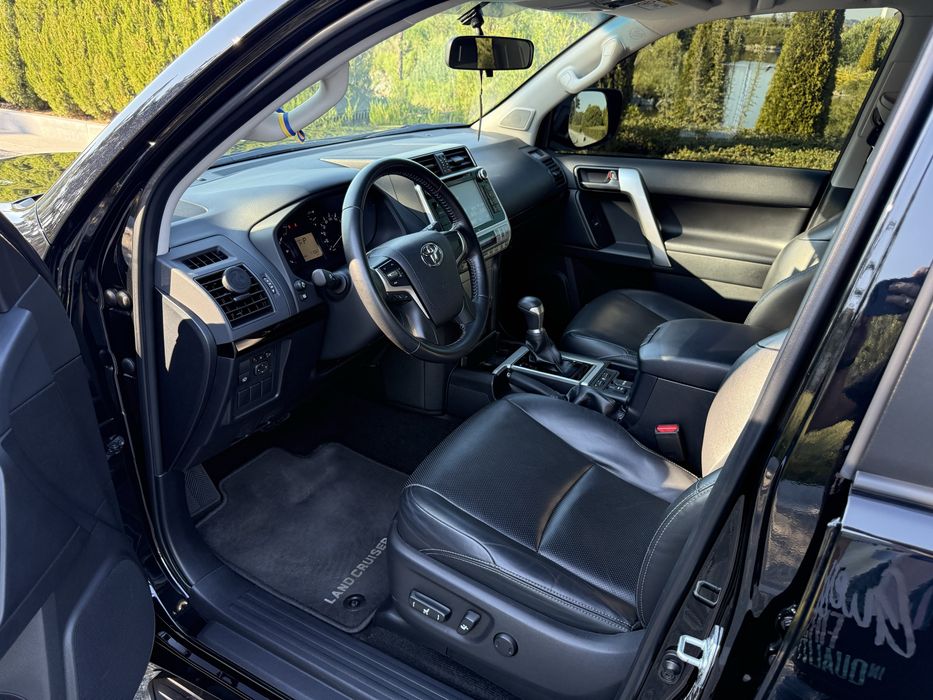 Toyota Land Cruiser Prado 2019 VIN JTEBU3FJ20K170293 фото оголошення 11 з 24