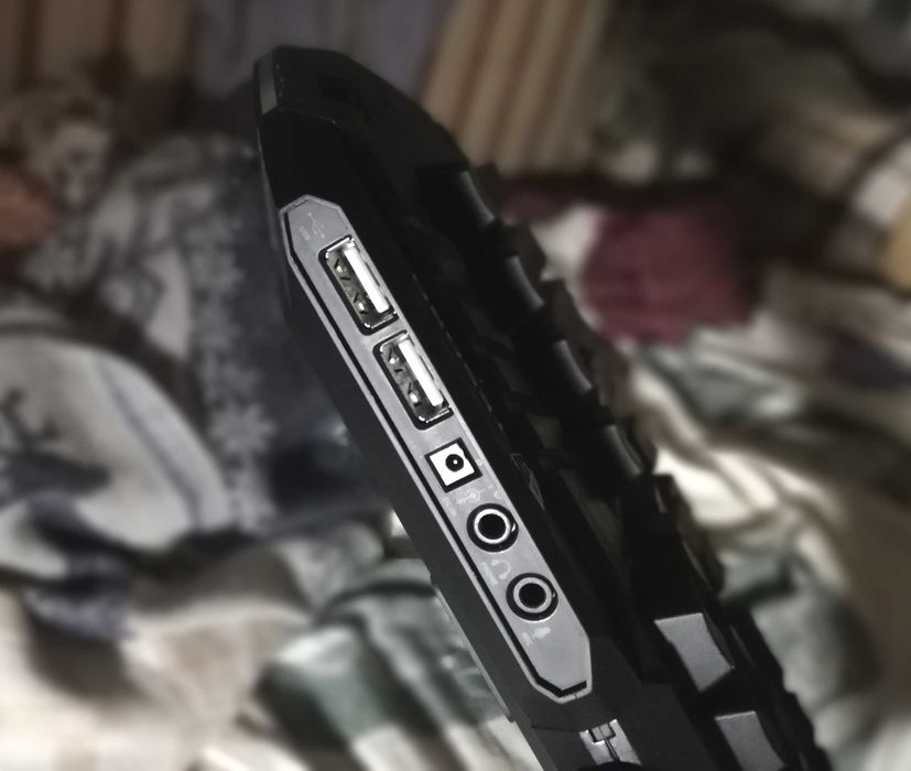 Продам комп'ютер для ігор та роботи з монітором 22 дюйми Core i5