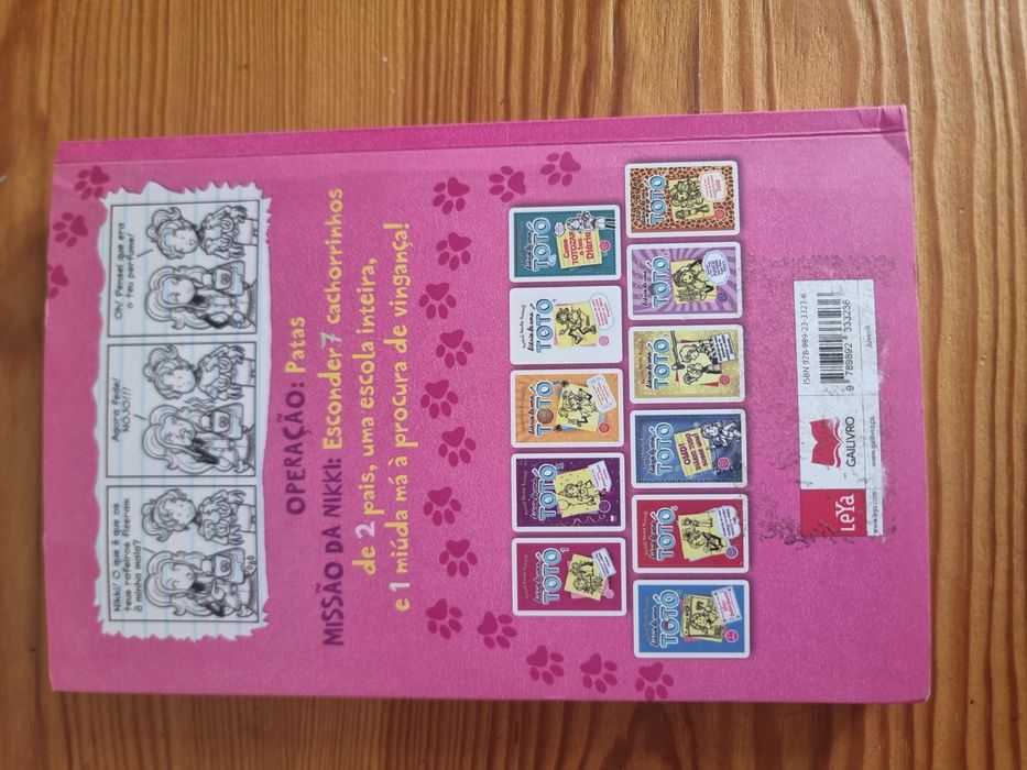 vol. 1 e 10 - livro Juvenil "Diário de uma Totó" Rachel Renée Russell