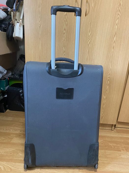 Великий дорожній чемодан