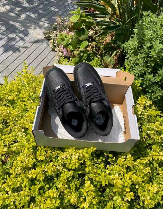 Nike_Air_Force_1_Czarny 37,5