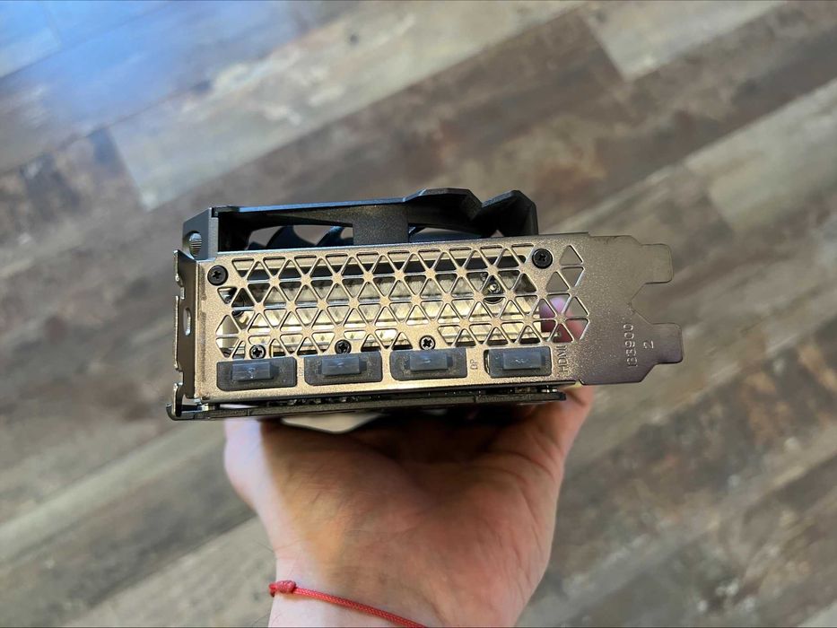 (290$) Видеокарта топовая inno3D RTX 3070 8Gb iChill X4 (+Гарантия)