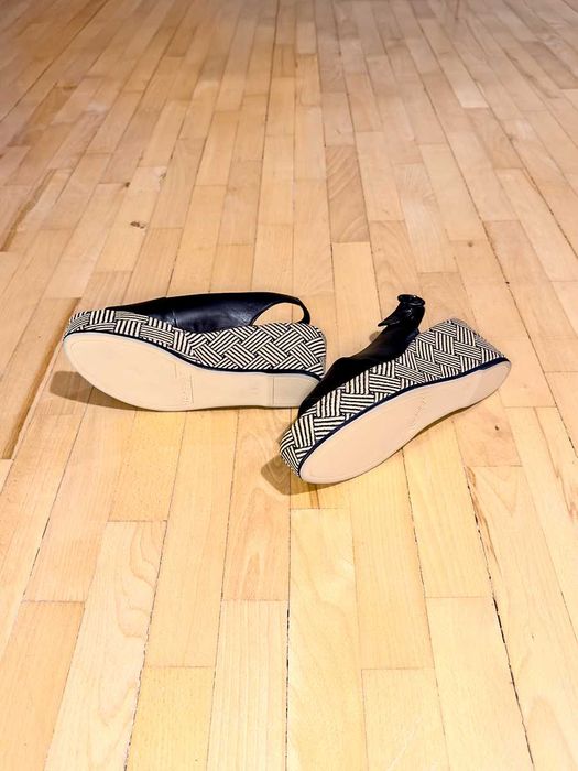 Eleganckie buty na koturnie Högl 39