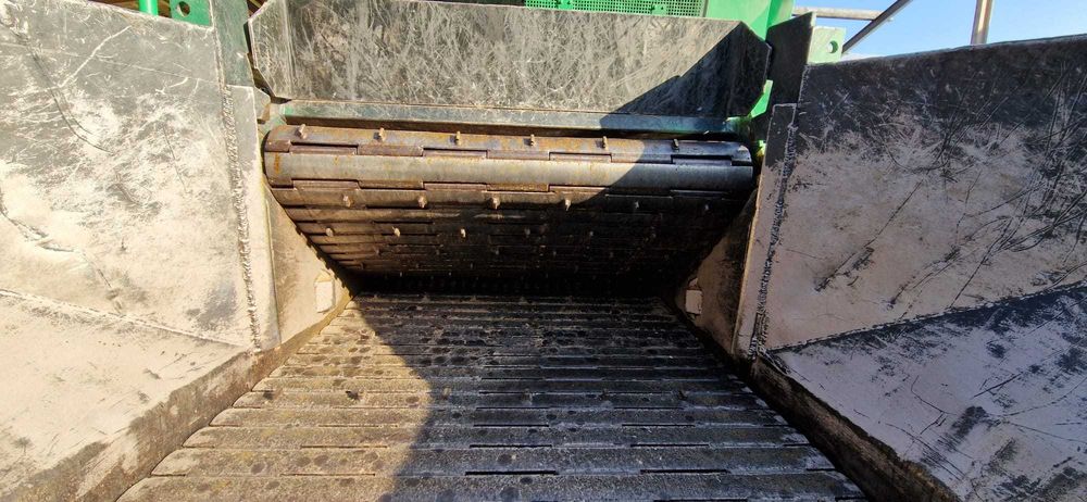 Rębak do drewna JENZ AZ 30. Mobilny.