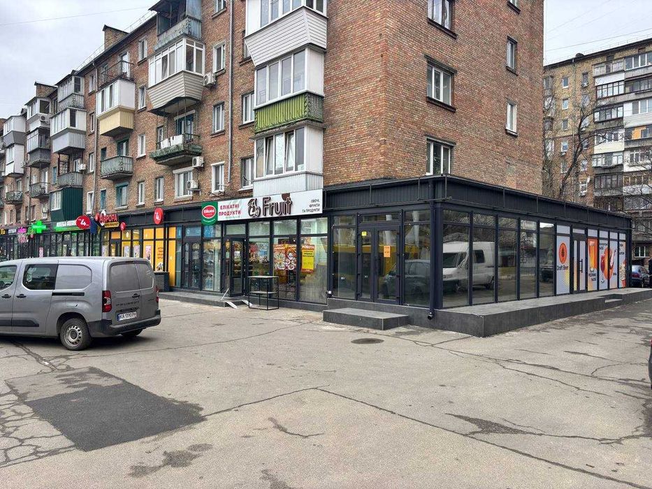 Оренда, кутовий фасад, 55 м2, вул. Афанасьєва