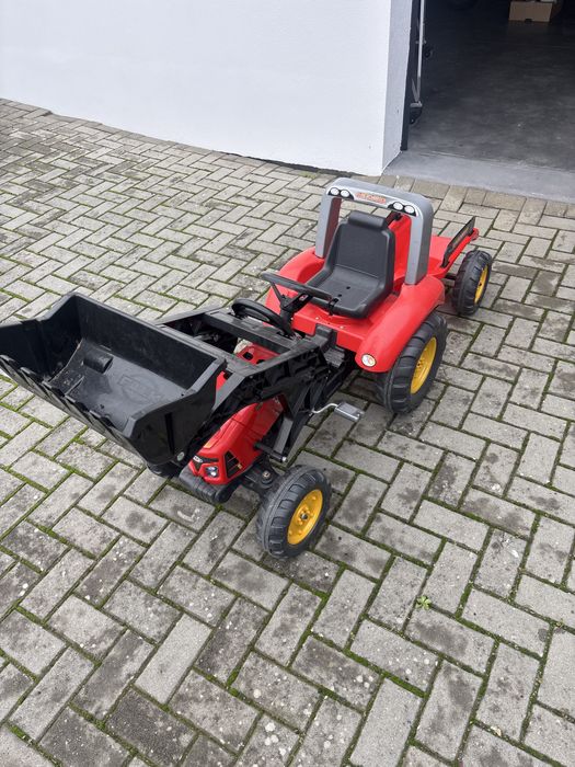 Trator crianca como novo