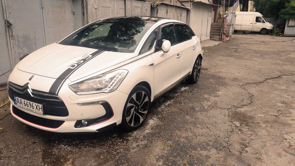 DS 5 Citroen 2012