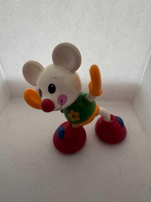 Розвиваюча іграшка-тріскачка Tolo Toys Мишеня-Клоун