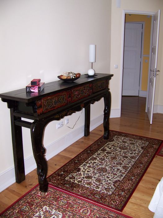 Consola Tibetana com 3 gavetas